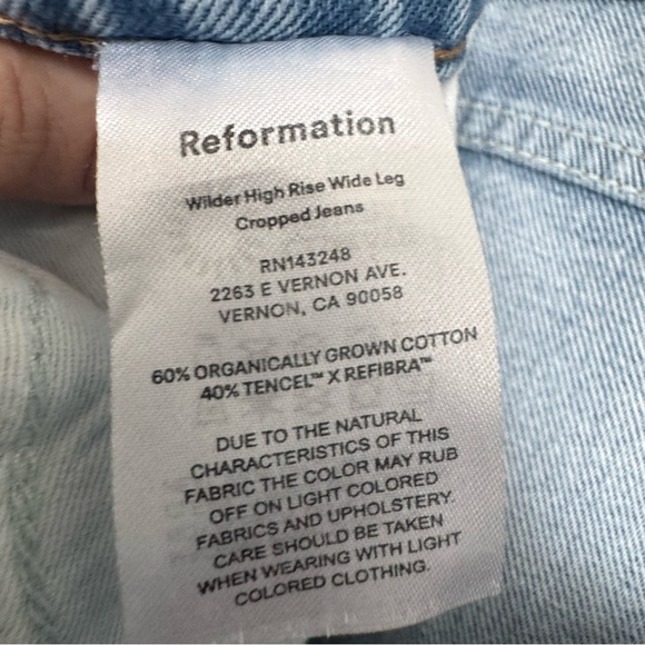 Reformation Wilder High Rise Wide Leg Cropped Light Blue Denim Jeans Size 30 - Picture 6 of 12